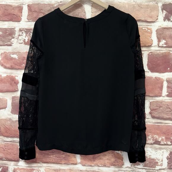Ann Taylor Loft Top Womens XS Black Velvet Velour Mixed Media Sheer Lace Sleeves - Picture 4 of 8
